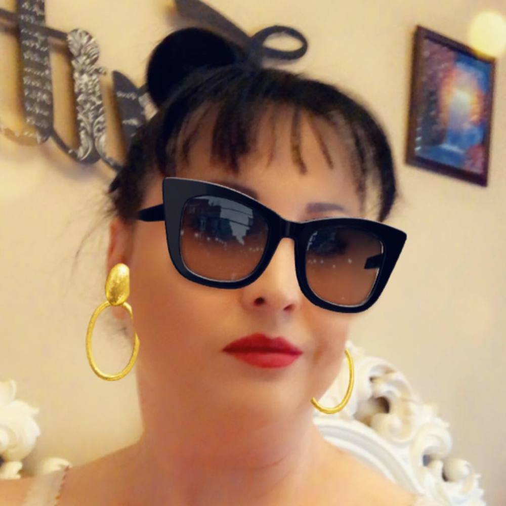 Meet your Posher, Karen